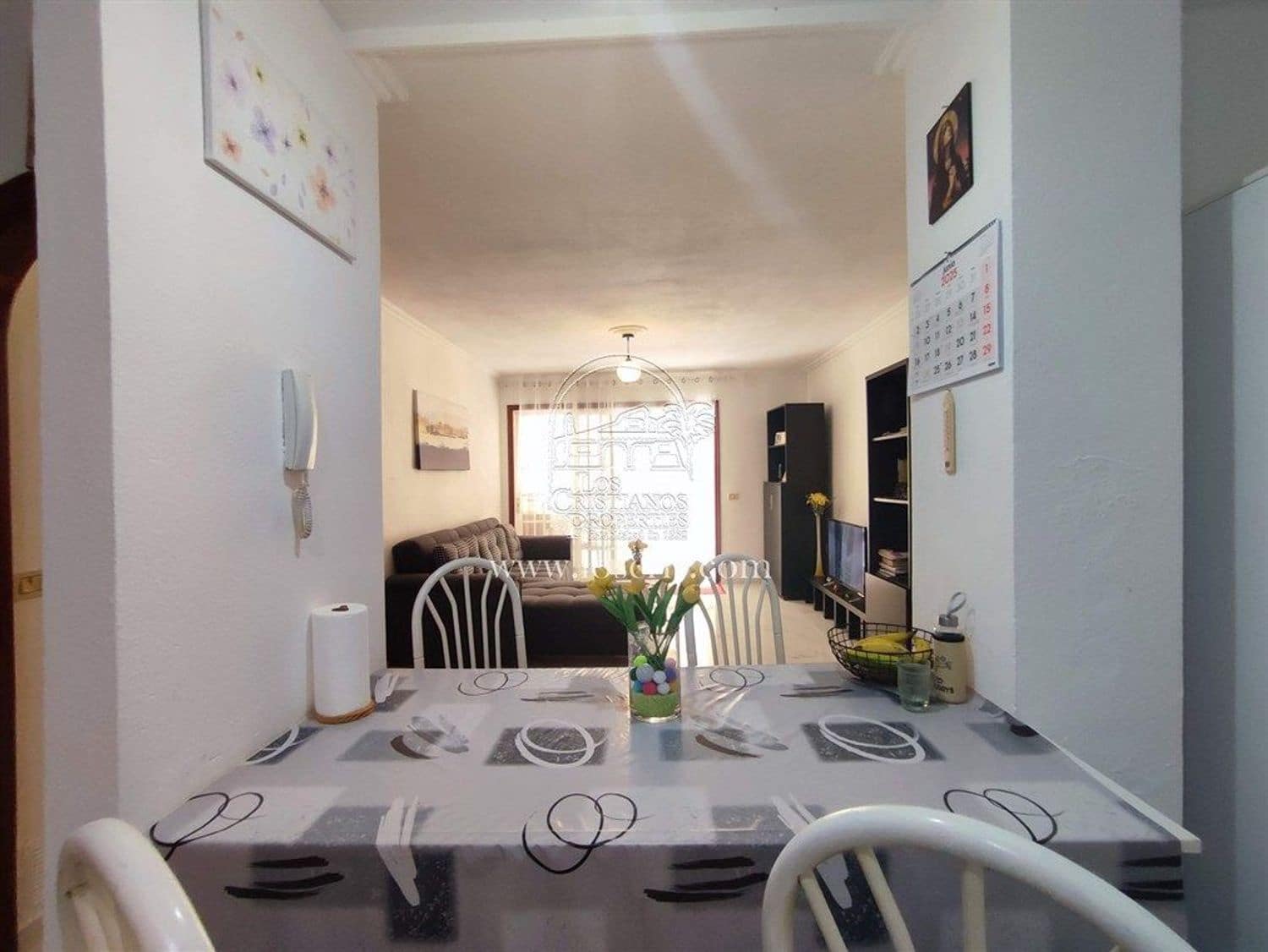 2 bedroom Apartment for sale in Los Cristianos with garage - € 380,000 (Ref: 9095046)