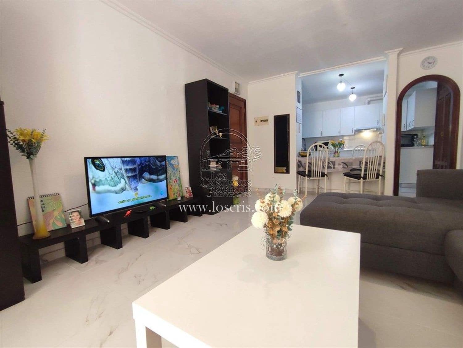 2 bedroom Apartment for sale in Los Cristianos with garage - € 380,000 (Ref: 9095046)