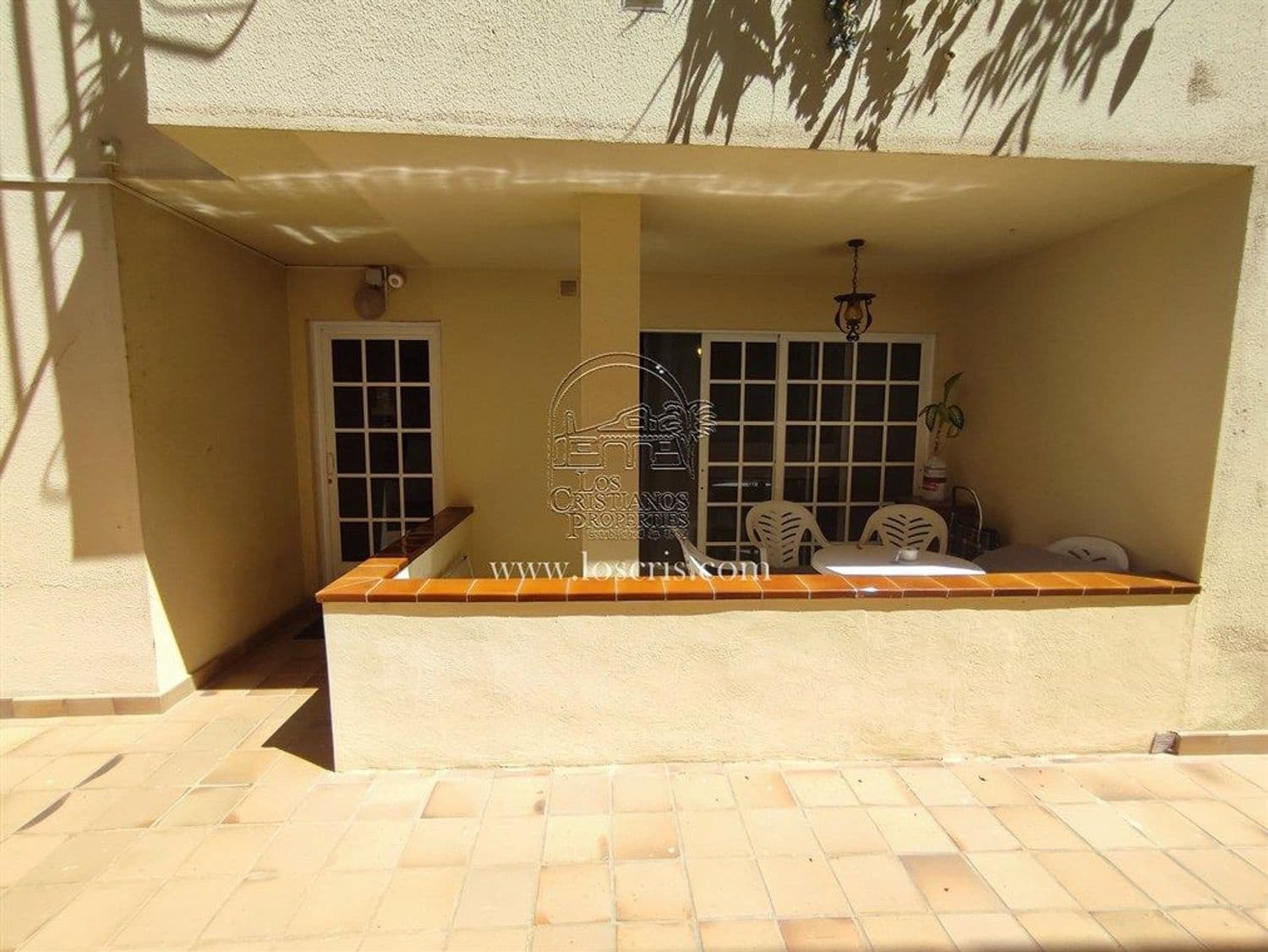 2 bedroom Apartment for sale in Los Cristianos with garage - € 380,000 (Ref: 9095046)