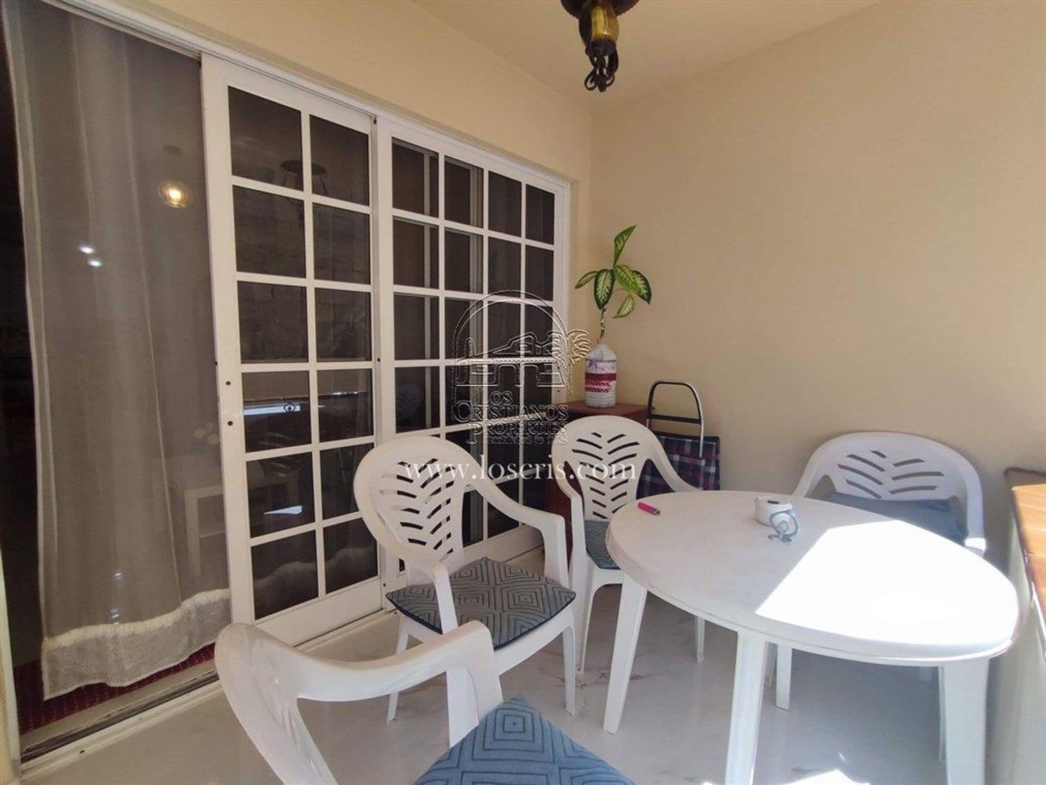 2 bedroom Apartment for sale in Los Cristianos with garage - € 380,000 (Ref: 9095046)