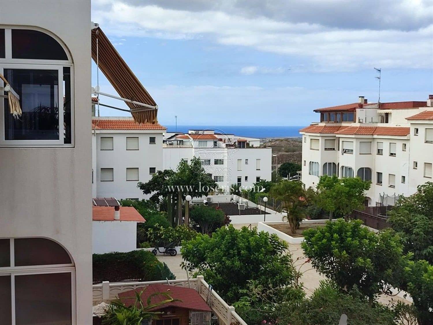 3 bedroom Apartment for sale in Arona with pool garage - € 290,500 (Ref: 9115658)