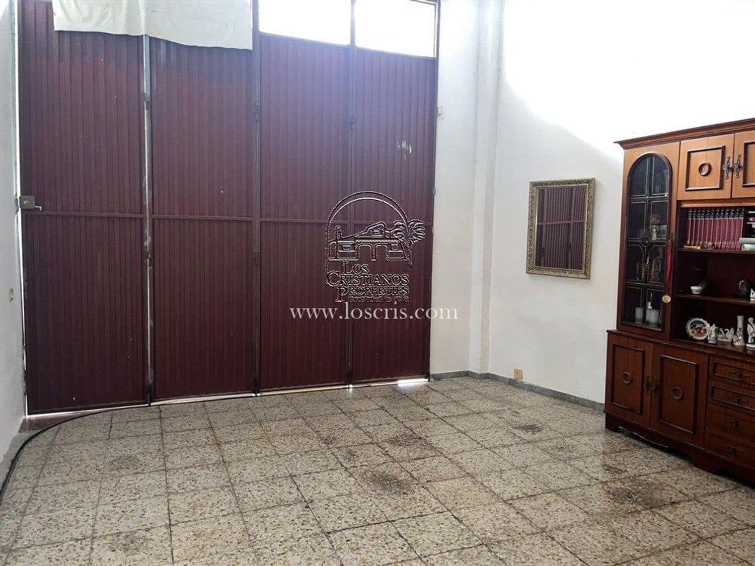 Comercial para venda em Guia de Isora - 575 000 € (Ref: 9263995)