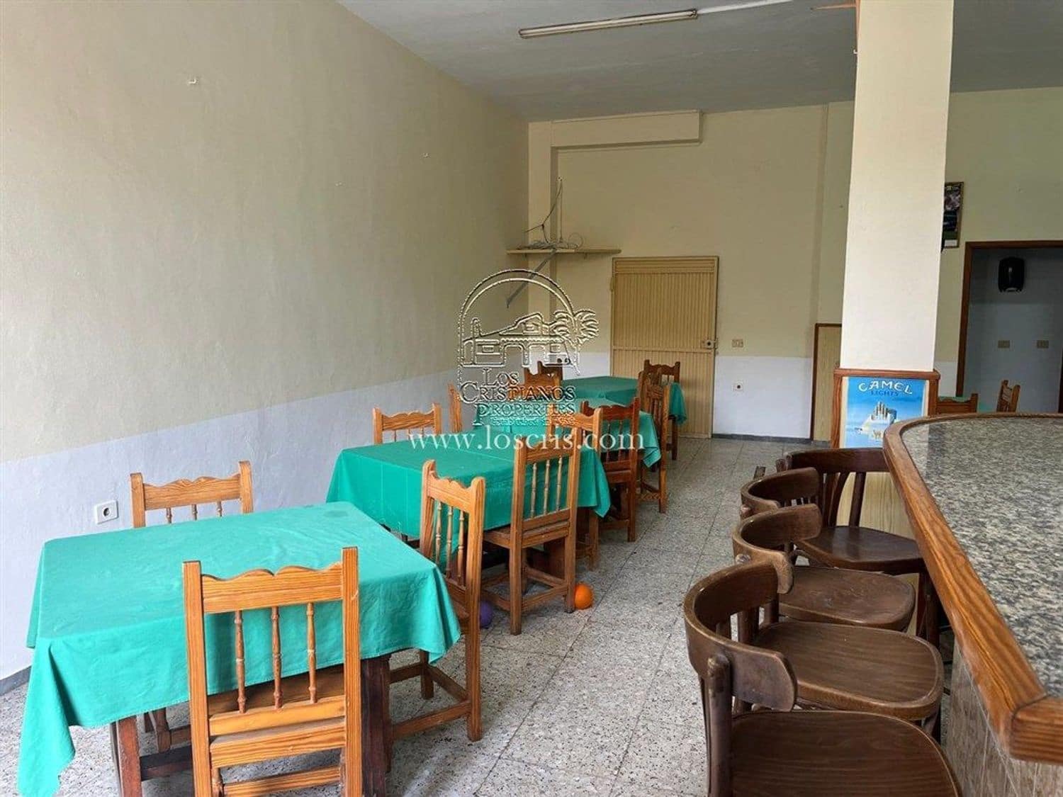 Comercial para venda em Guia de Isora - 575 000 € (Ref: 9263995)