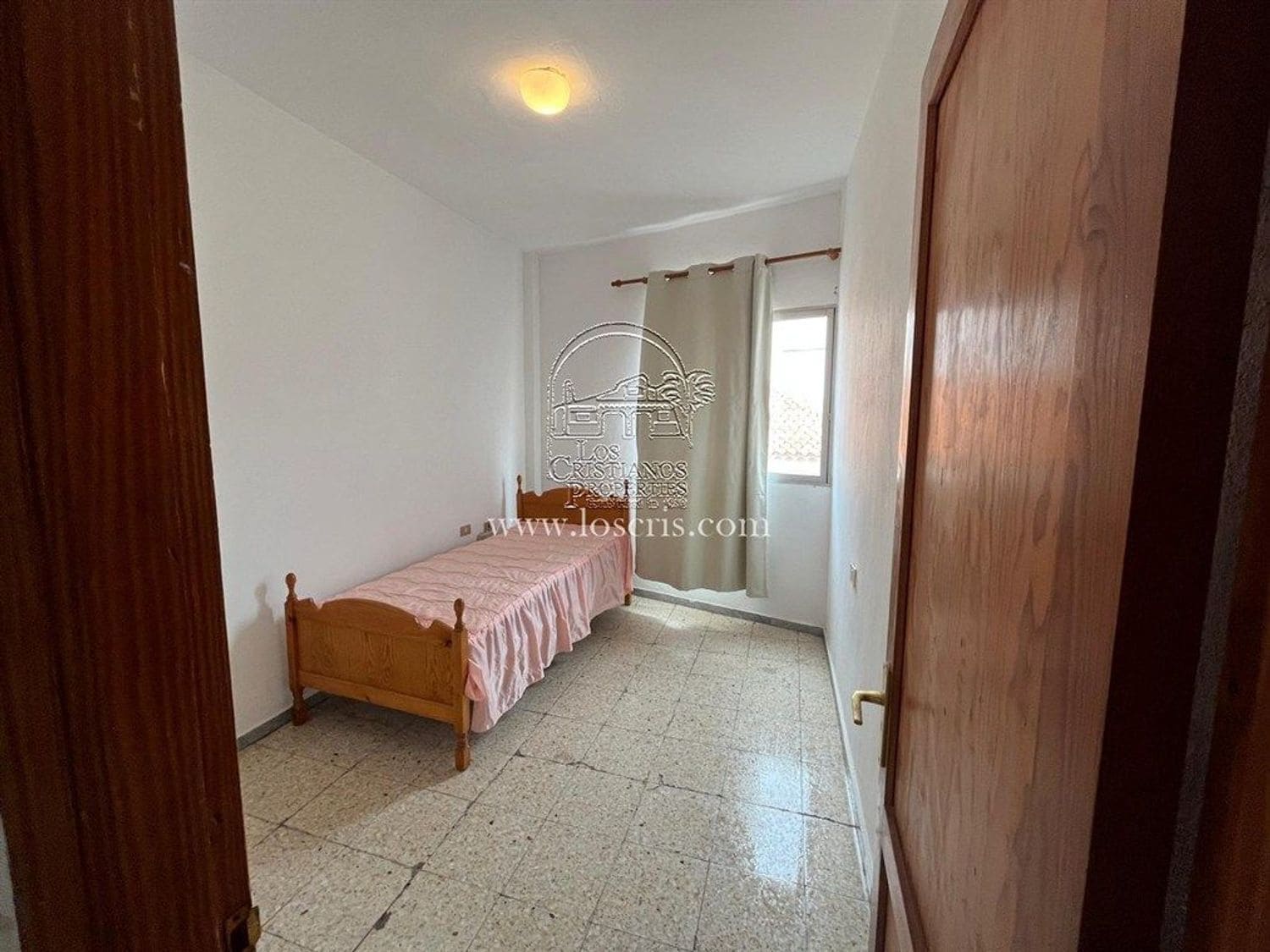 Comercial para venda em Guia de Isora - 575 000 € (Ref: 9263995)