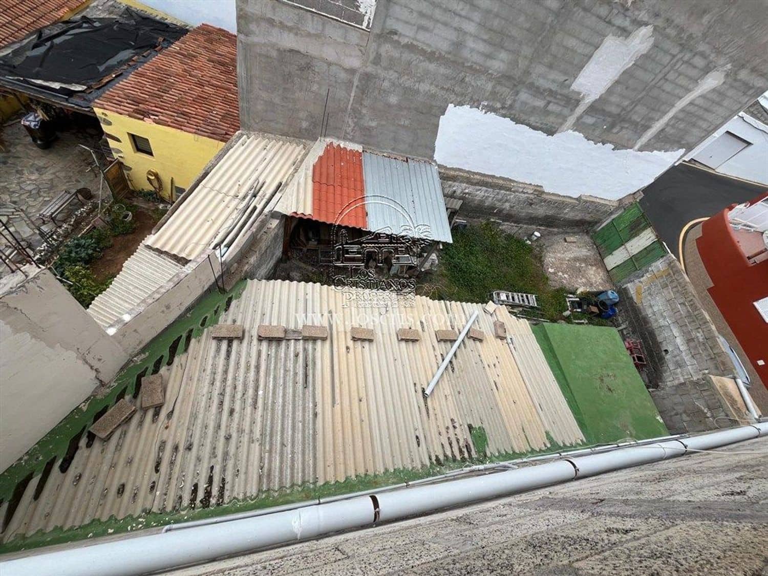 Comercial para venda em Guia de Isora - 575 000 € (Ref: 9263995)