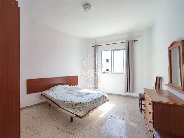 Commerciale in vendita in Guía de Isora - 568.000 € (Rif: 9263995)