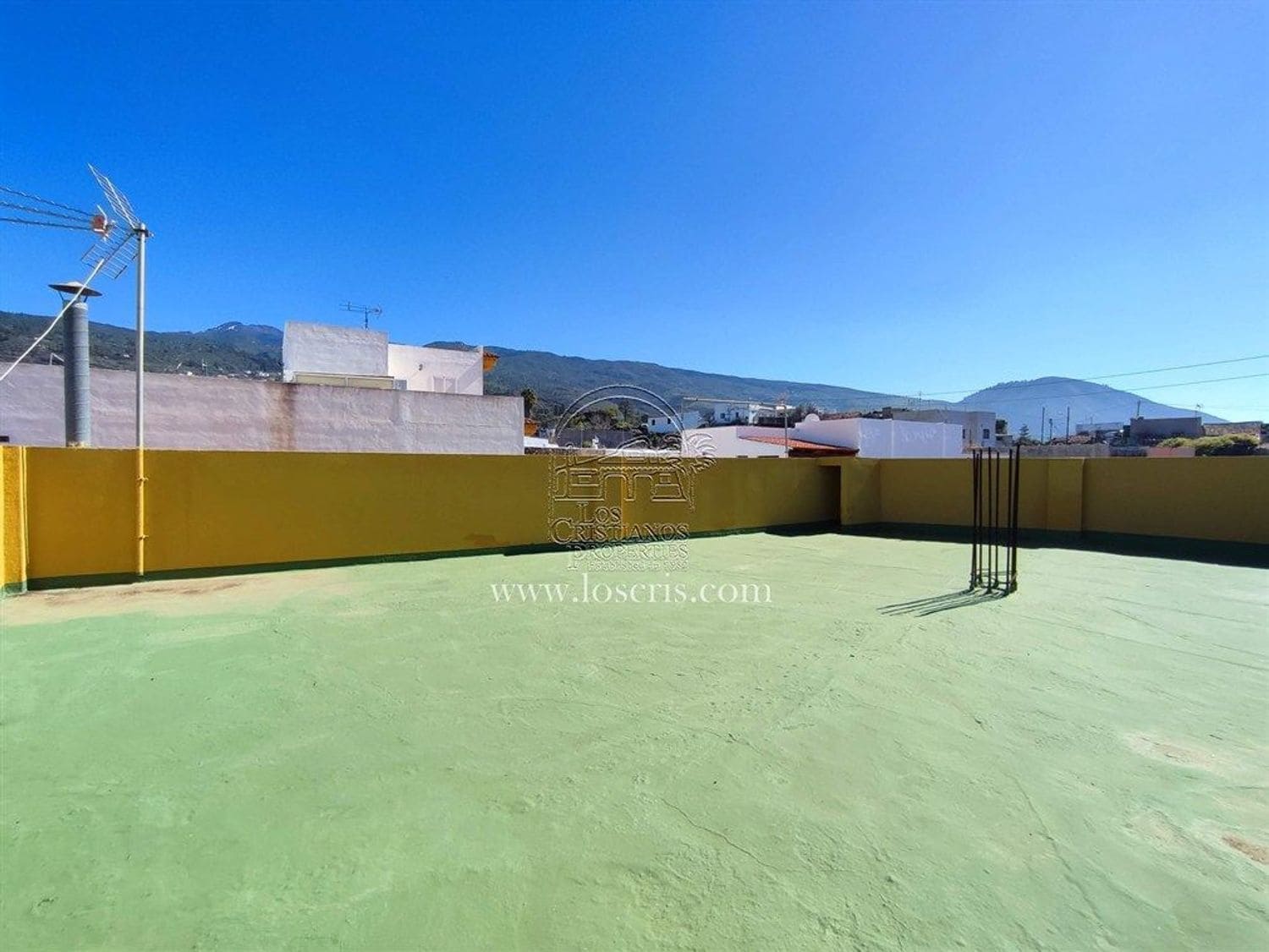 Commerciale in vendita in Guia de Isora - 568.000 € (Rif: 9263995)