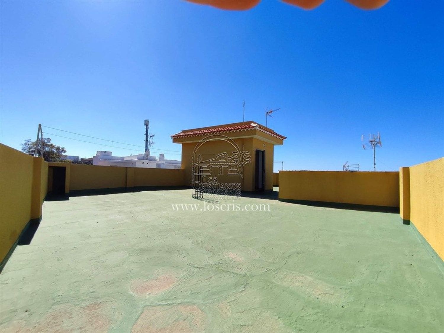 Commerciale in vendita in Guia de Isora - 568.000 € (Rif: 9263995)