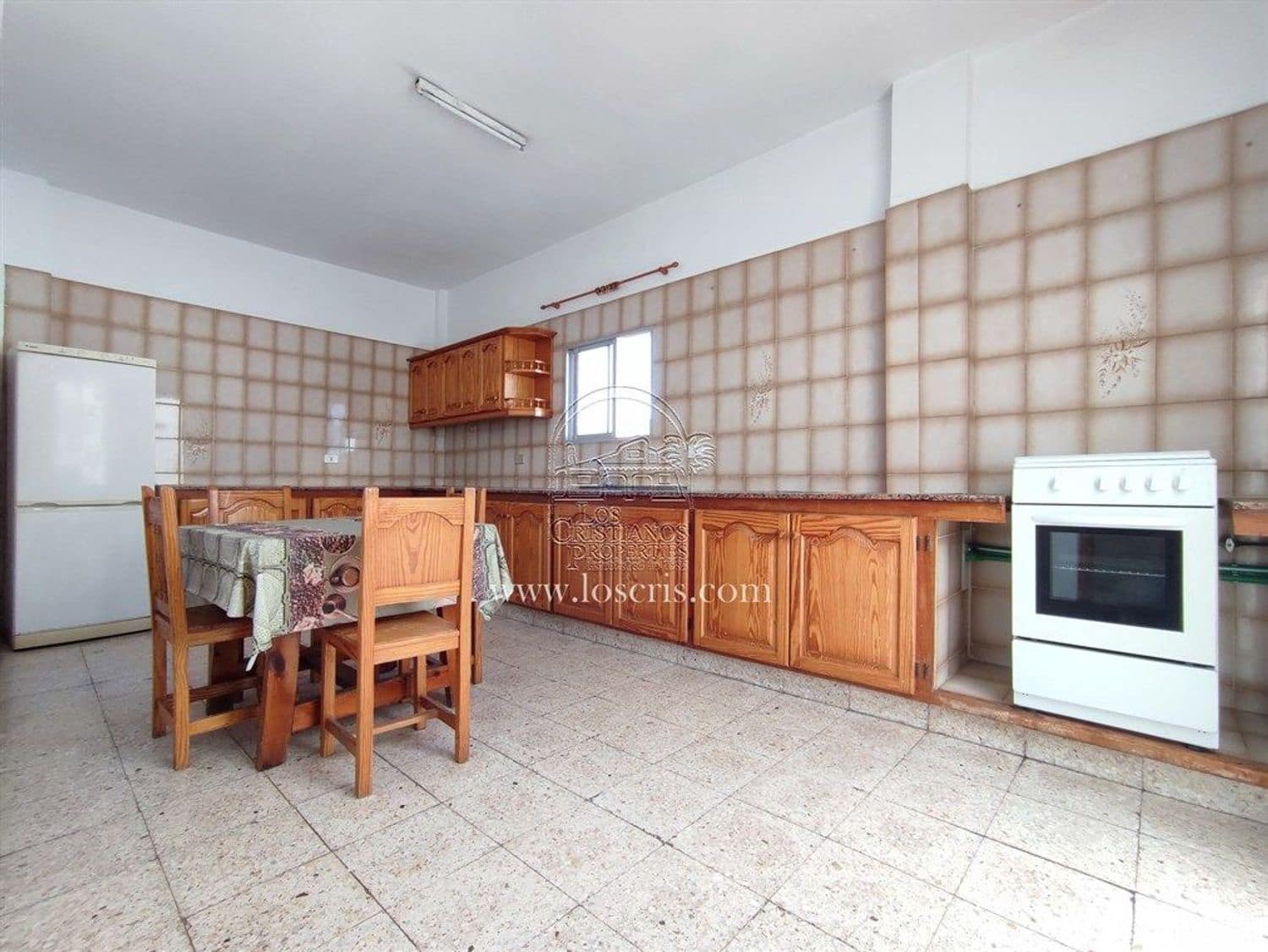 Commerciale in vendita in Guia de Isora - 568.000 € (Rif: 9263995)