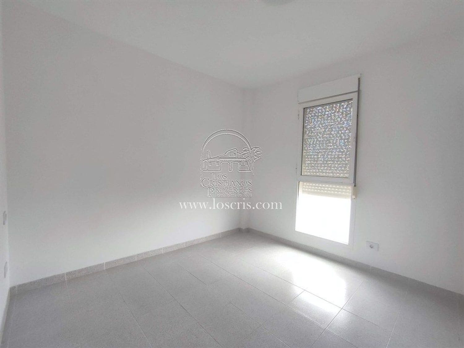 3 bedroom Apartment for sale in Arona with garage - € 330,000 (Ref: 9294142)
