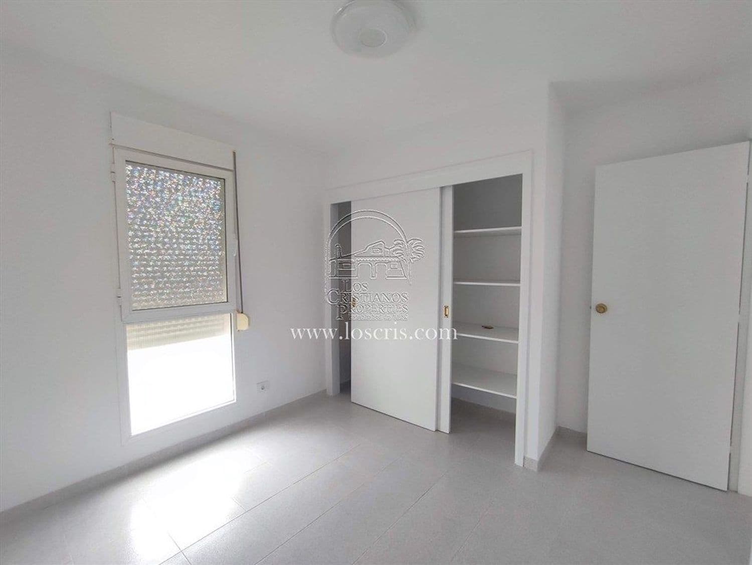 3 bedroom Apartment for sale in Arona with garage - € 330,000 (Ref: 9294142)