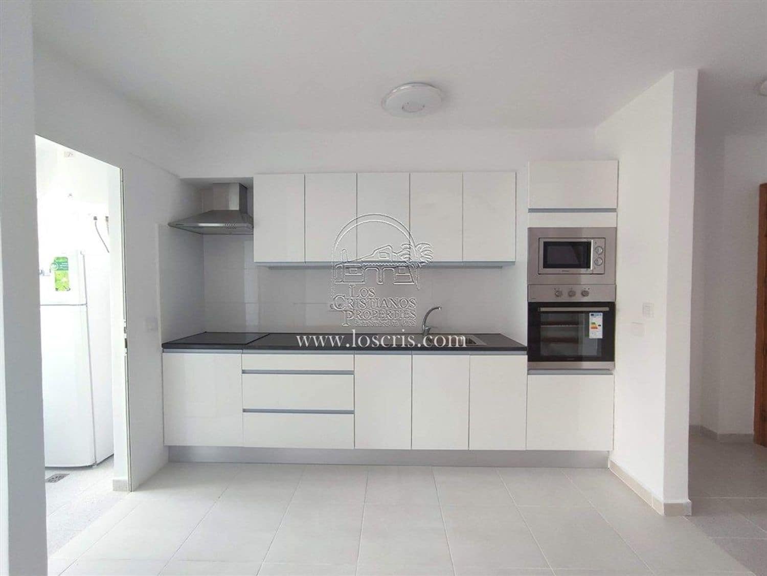 3 bedroom Apartment for sale in Arona with garage - € 330,000 (Ref: 9294142)