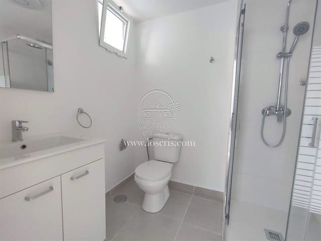 3 bedroom Apartment for sale in Arona with garage - € 330,000 (Ref: 9294142)