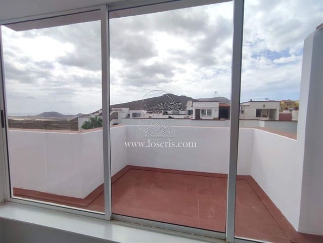 3 bedroom Apartment for sale in Arona with garage - € 330,000 (Ref: 9294142)