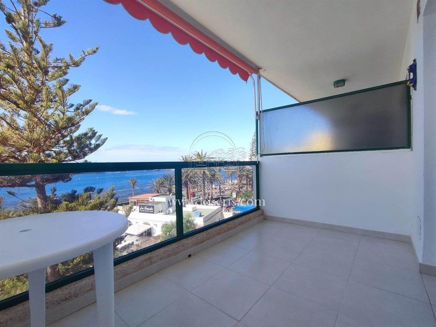 Apartment zu verkaufen in Los Cristianos mit Pool Garage - 275.000 € (Ref: 9308217)