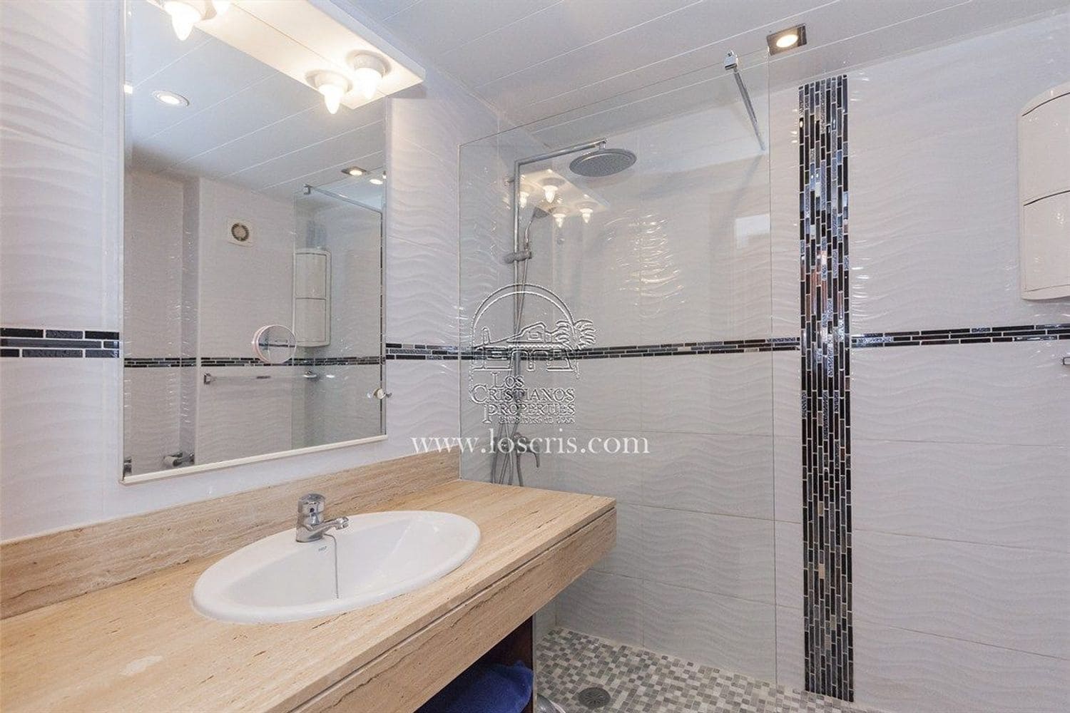 3 soverom Leilighet til salgs i Los Cristianos med svømmebasseng garasje - € 625 000 (Ref: 9308218)