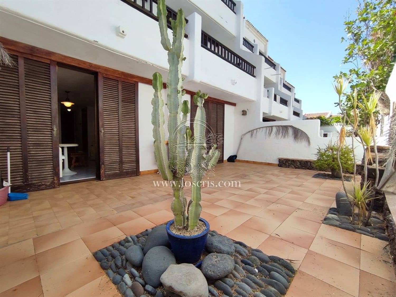 2 soveværelse Lejlighed til salg i Playa de las Americas med swimmingpool garage - € 495.000 (Ref: 9310199)