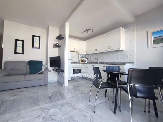 Apartamento de 1 habitación en Los Cristianos, Arona en venta con piscina garaje - 315.000 € (Ref: 9310200)