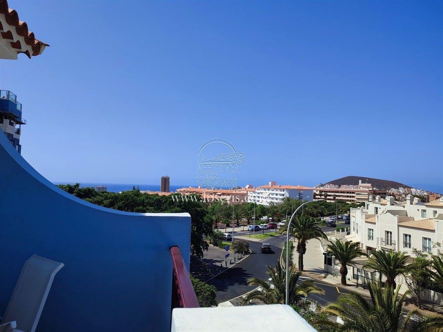 Apartamento de 1 habitación en Los Cristianos en venta con piscina garaje - 315.000 € (Ref: 9310200)