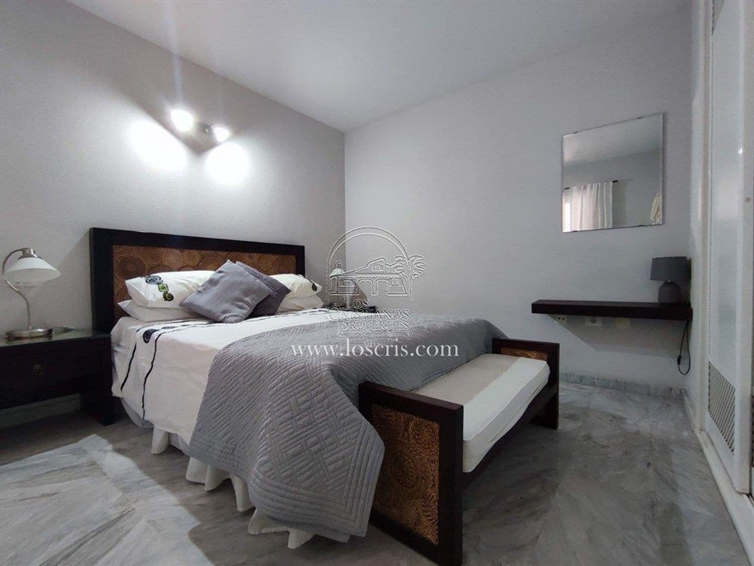 Apartamento de 1 habitación en Los Cristianos en venta con piscina garaje - 315.000 € (Ref: 9310200)