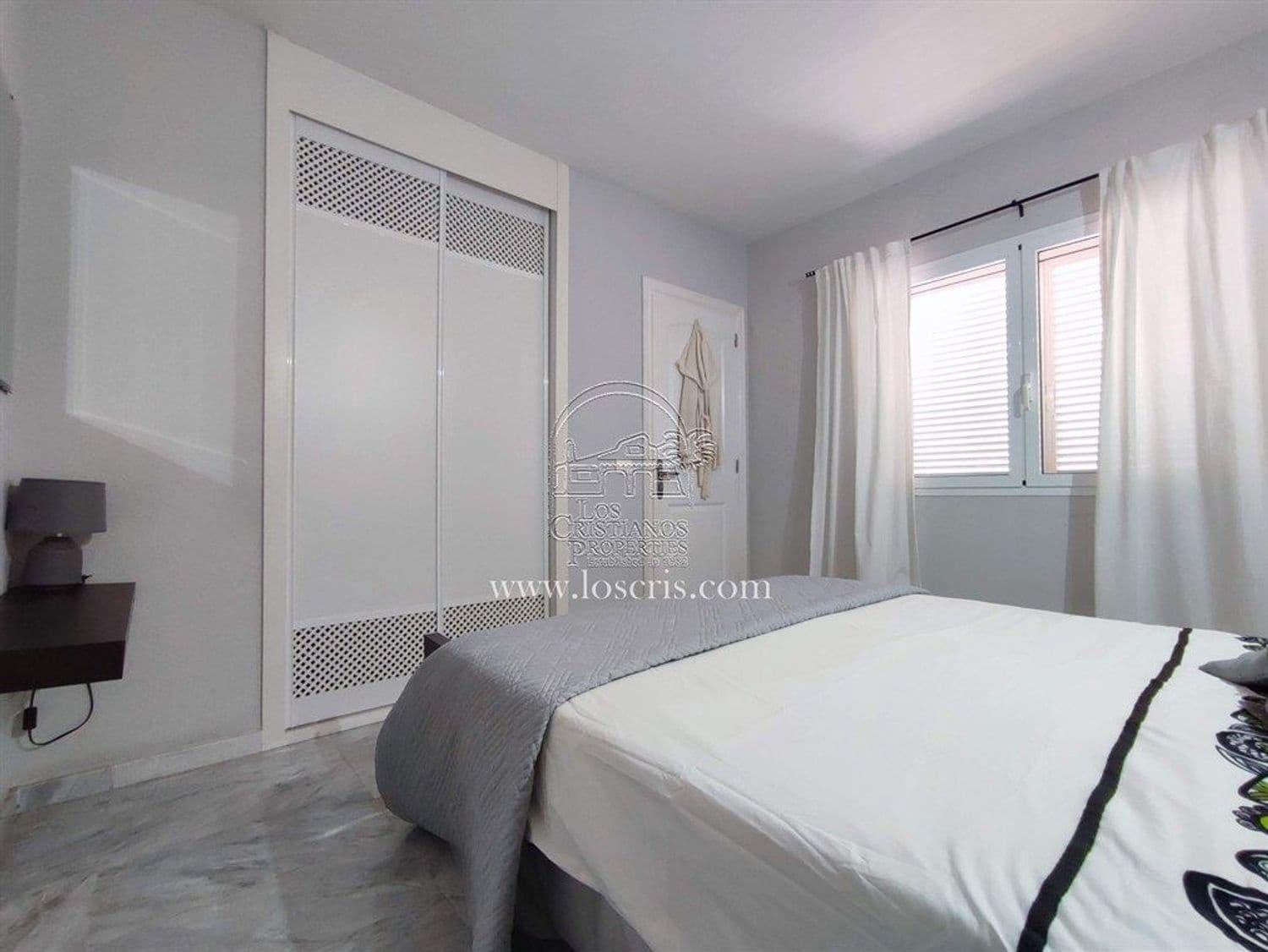 Apartamento de 1 habitación en Los Cristianos en venta con piscina garaje - 315.000 € (Ref: 9310200)