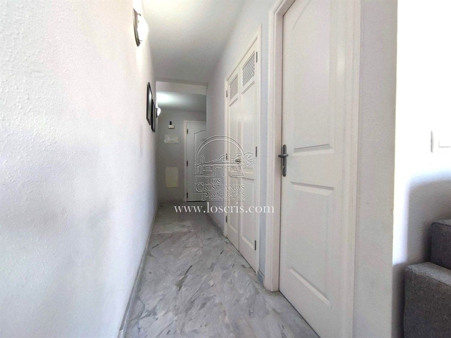 Apartamento de 1 habitación en Los Cristianos en venta con piscina garaje - 315.000 € (Ref: 9310200)