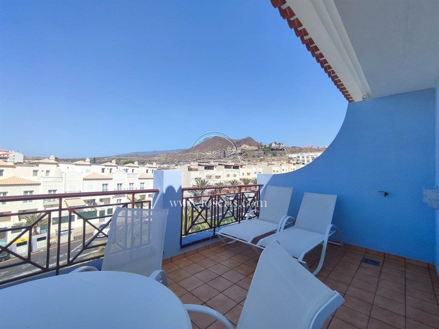 Apartamento de 1 habitación en Los Cristianos en venta con piscina garaje - 315.000 € (Ref: 9310200)