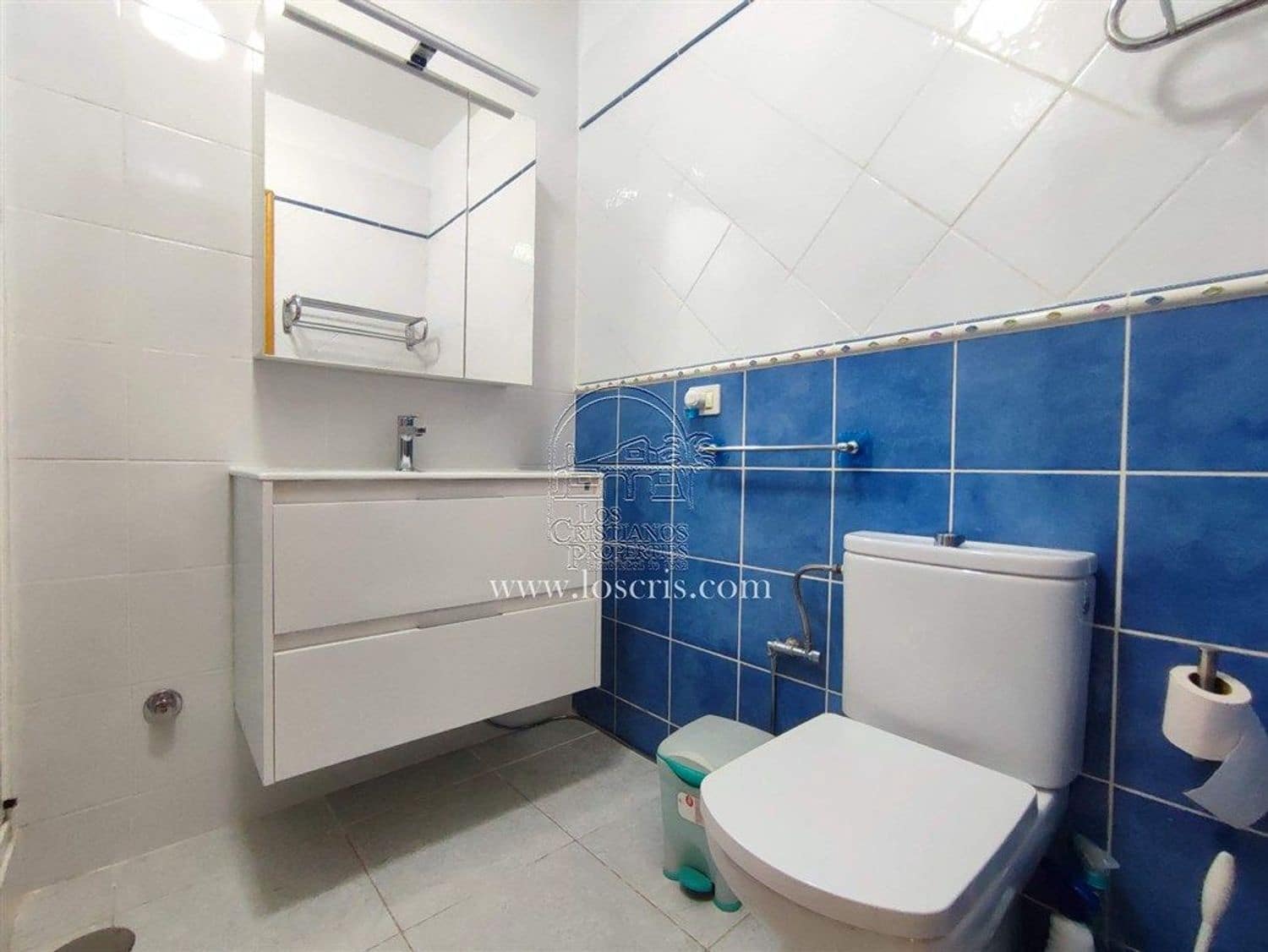 Apartamento de 1 habitación en Los Cristianos en venta con piscina garaje - 295.000 € (Ref: 9371180)