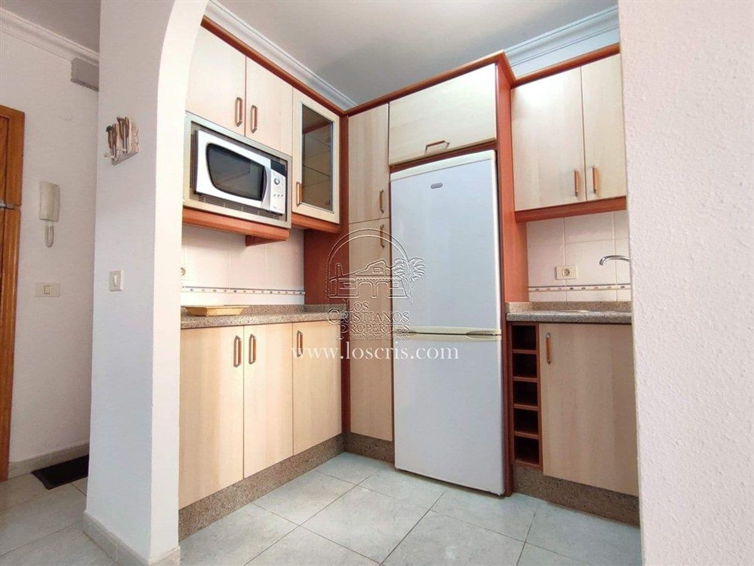Apartamento de 1 habitación en Los Cristianos en venta con piscina garaje - 295.000 € (Ref: 9371180)