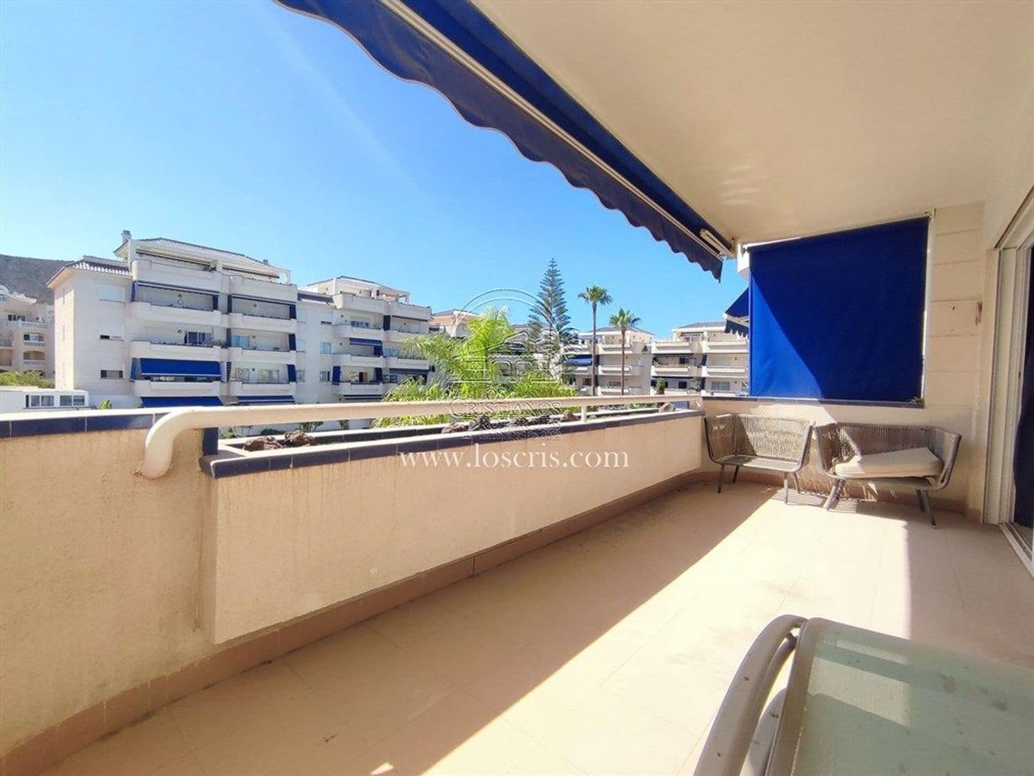 Apartamento de 2 habitaciones en Los Cristianos en venta con piscina garaje - 435.000 € (Ref: 9371181)