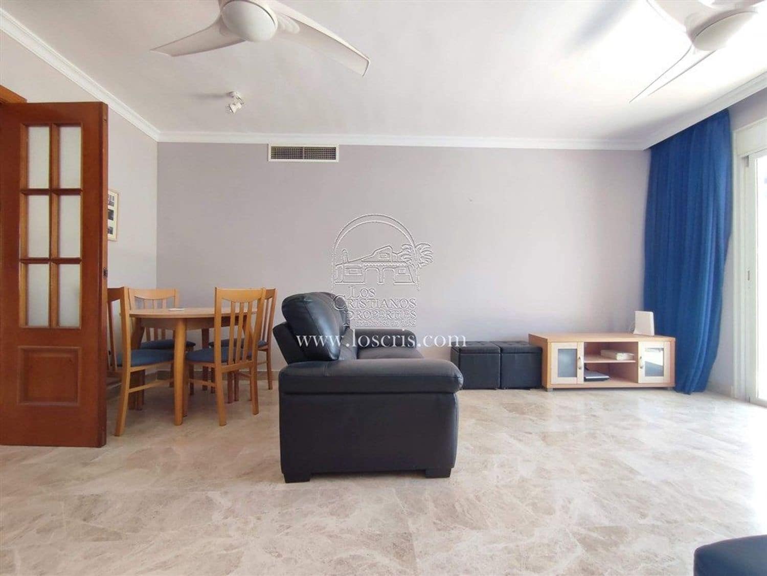 Apartamento de 2 habitaciones en Los Cristianos en venta con piscina garaje - 435.000 € (Ref: 9371181)