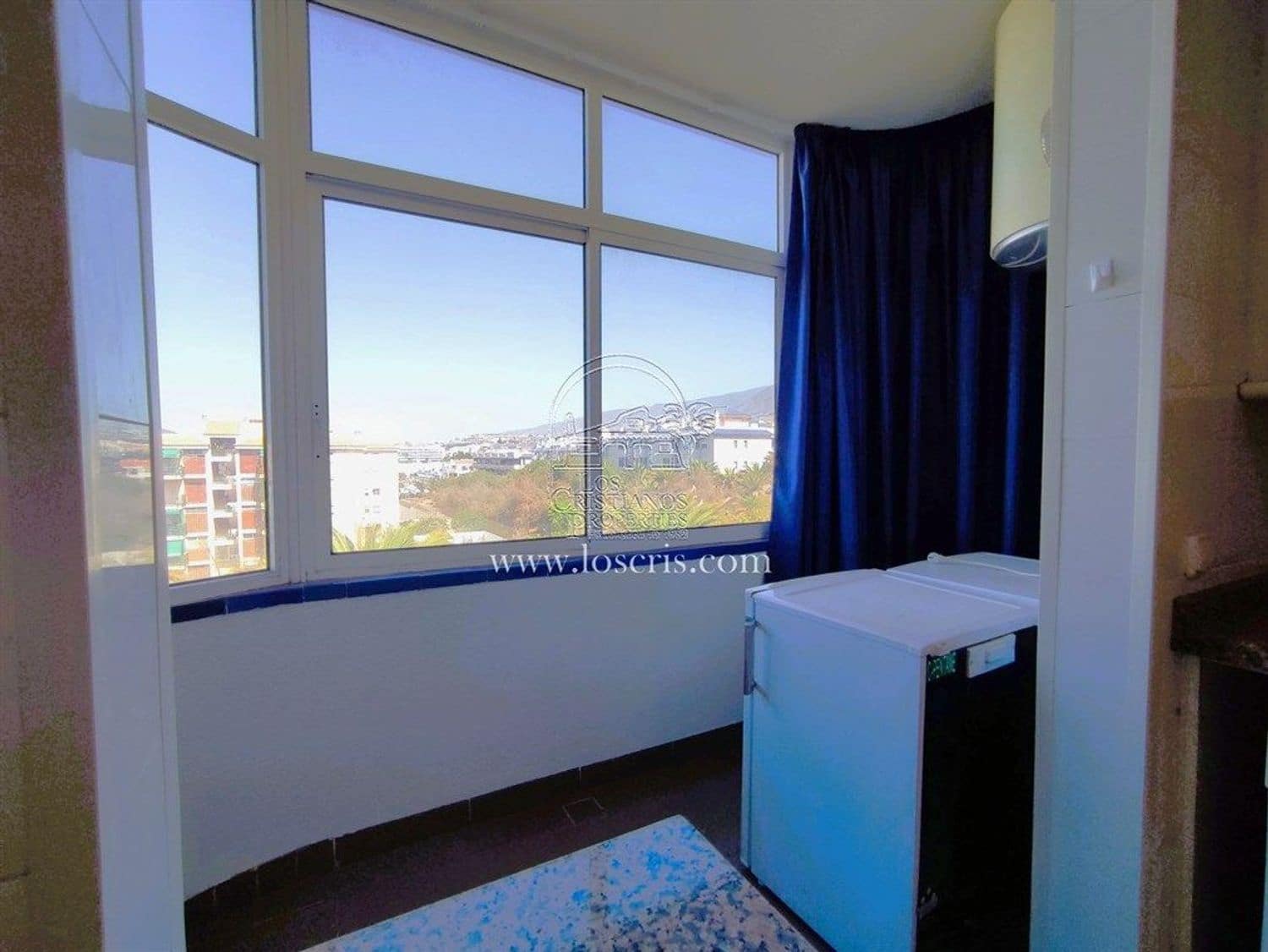 Apartamento de 2 habitaciones en Los Cristianos en venta con piscina garaje - 435.000 € (Ref: 9371181)