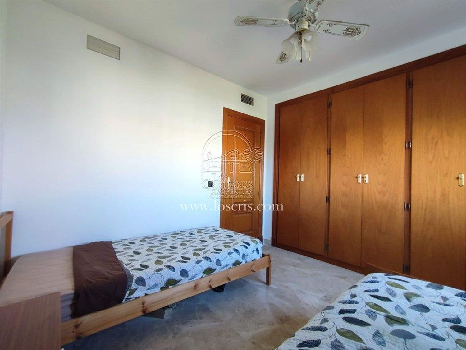 Apartamento de 2 habitaciones en Los Cristianos en venta con piscina garaje - 435.000 € (Ref: 9371181)