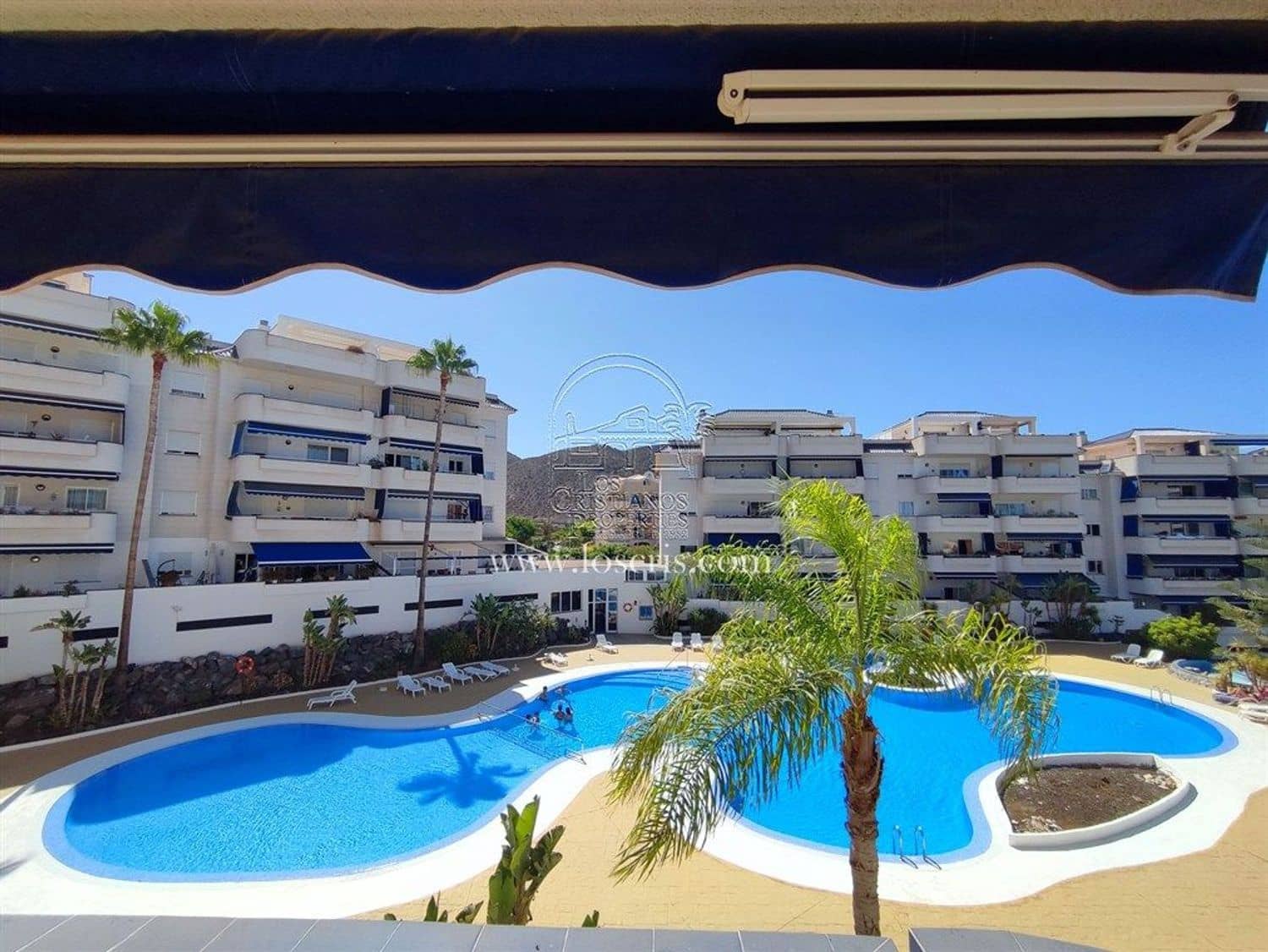 Apartamento de 2 habitaciones en Los Cristianos en venta con piscina garaje - 435.000 € (Ref: 9371181)