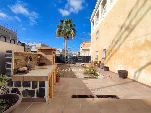 3 soverom Leilighet til salgs i Los Cristianos, Arona med svømmebasseng garasje - € 495 000 (Ref: 9371182)