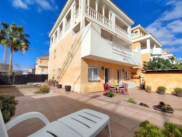 3 soverom Leilighet til salgs i Los Cristianos, Arona med svømmebasseng garasje - € 495 000 (Ref: 9371182)