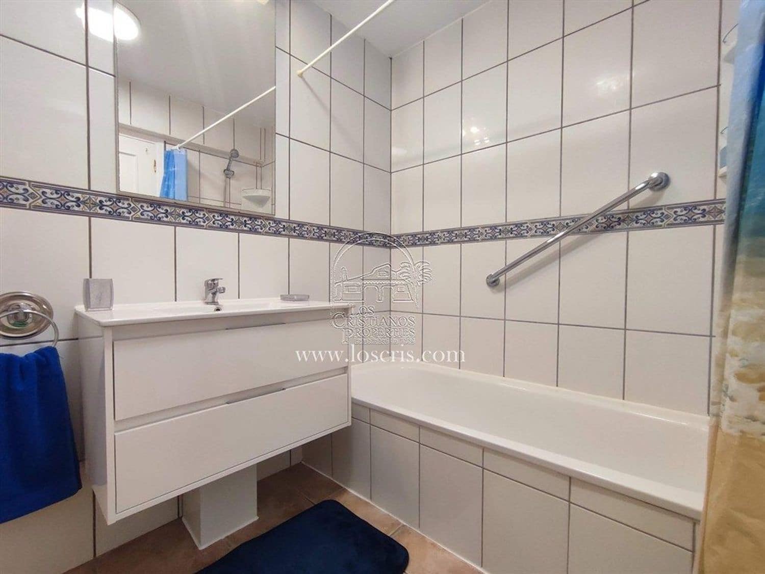 1 soverom Leilighet til salgs i Los Cristianos med svømmebasseng garasje - € 305 000 (Ref: 9371183)