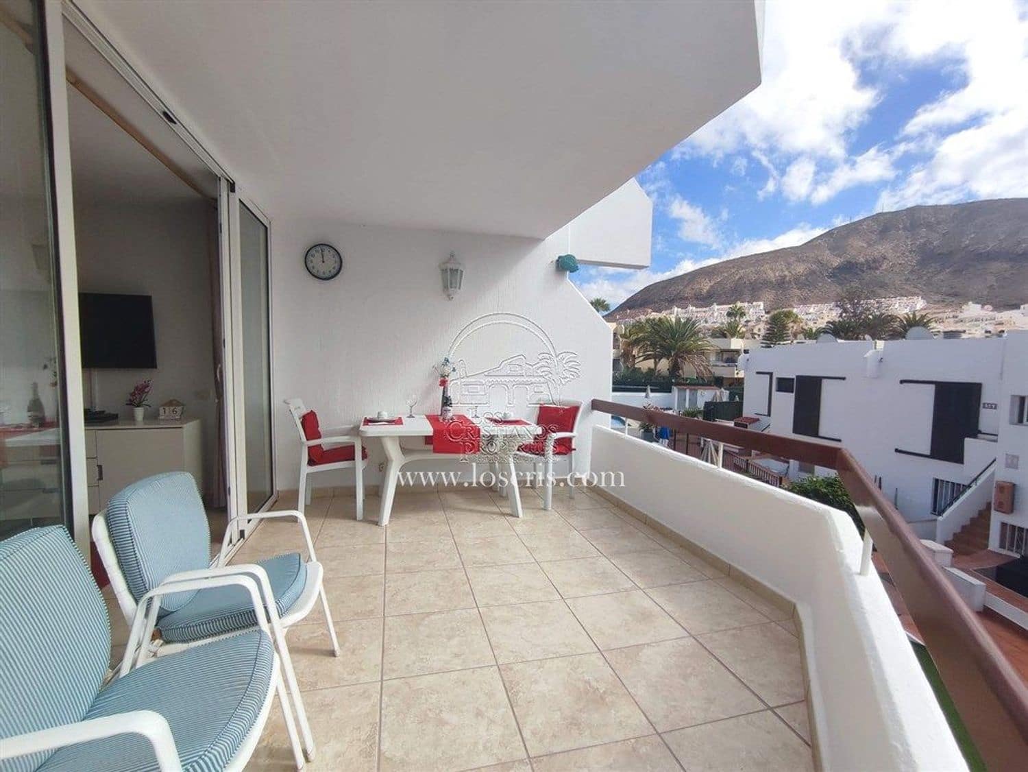 1 soverom Leilighet til salgs i Los Cristianos med svømmebasseng garasje - € 305 000 (Ref: 9371183)