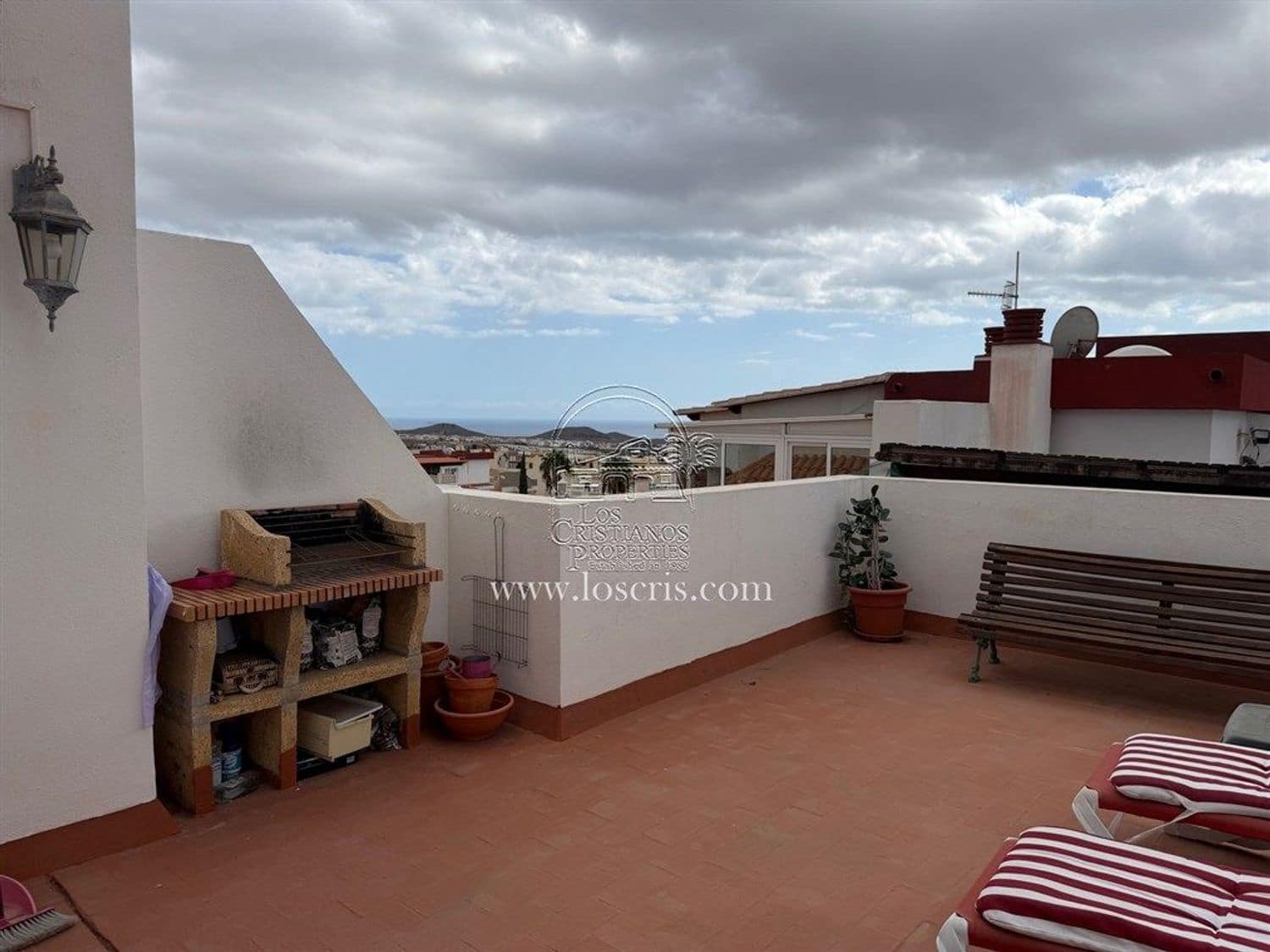 3 slaapkamer Appartement te koop in Parque de la Reina met zwembad garage - € 330.000 (Ref: 9409069)