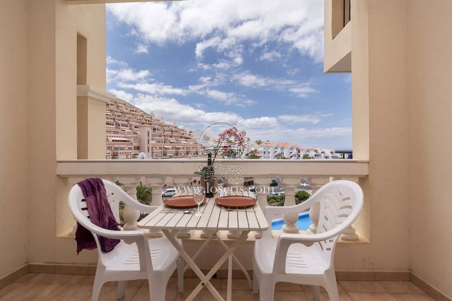 1 sypialnia Apartament na sprzedaż w Los Cristianos z basenem garażem - 290 000 € (Ref: 9415360)