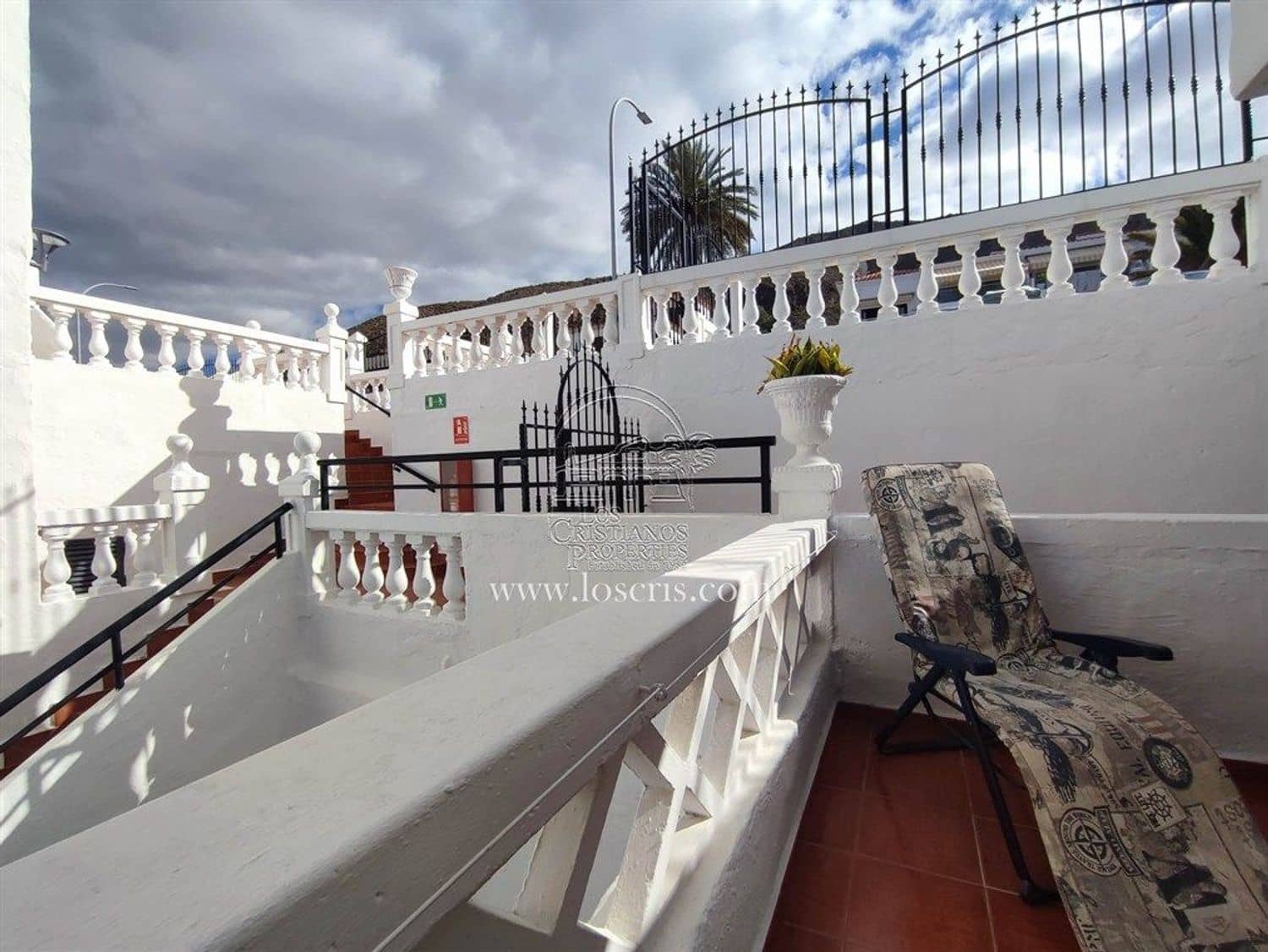 Apartamento en Los Cristianos en venta con piscina garaje - 225.000 € (Ref: 9426700)
