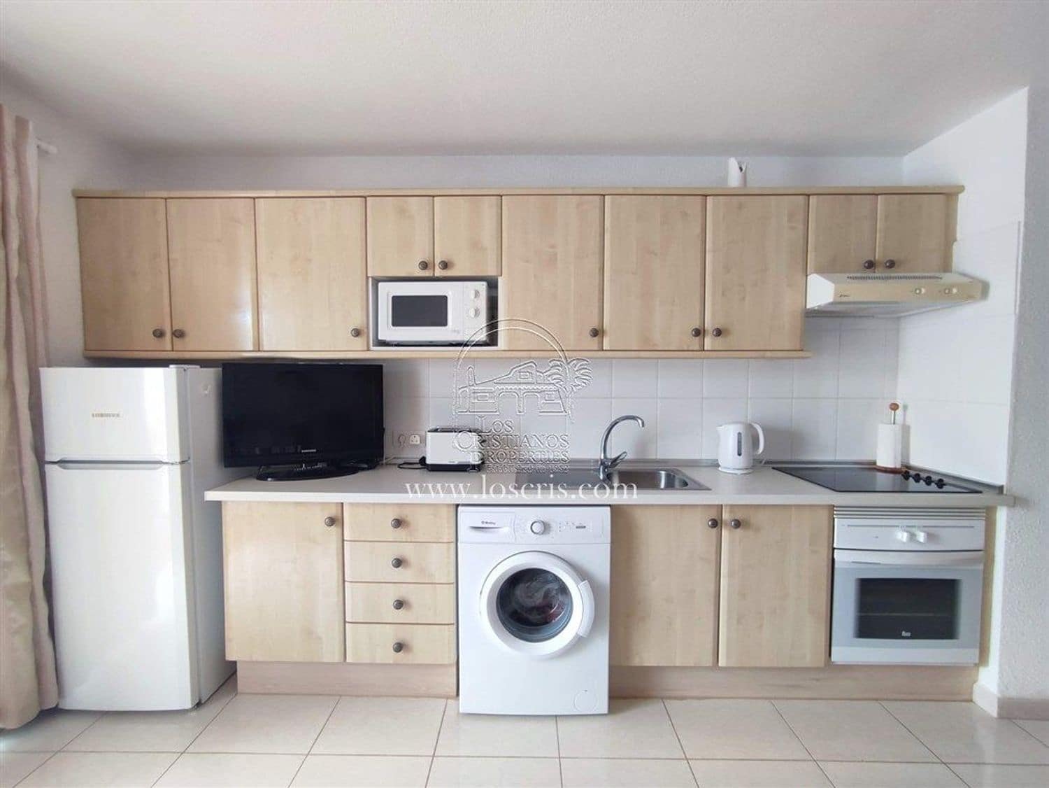 Apartamento en Los Cristianos en venta con piscina garaje - 225.000 € (Ref: 9426700)