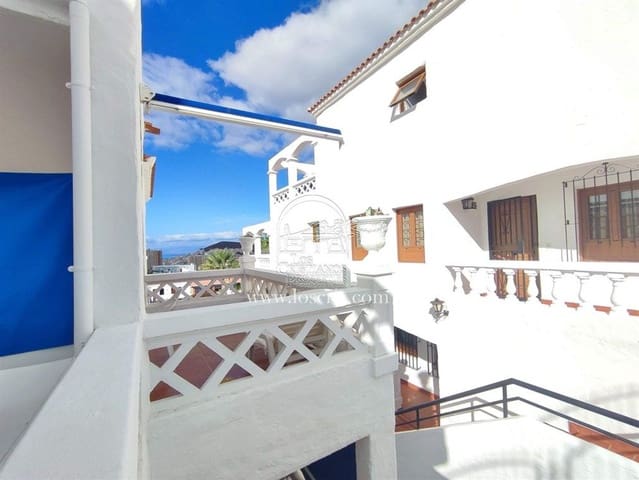 Apartamento en Los Cristianos, Arona en venta con piscina garaje - 225.000 € (Ref: 9426700)