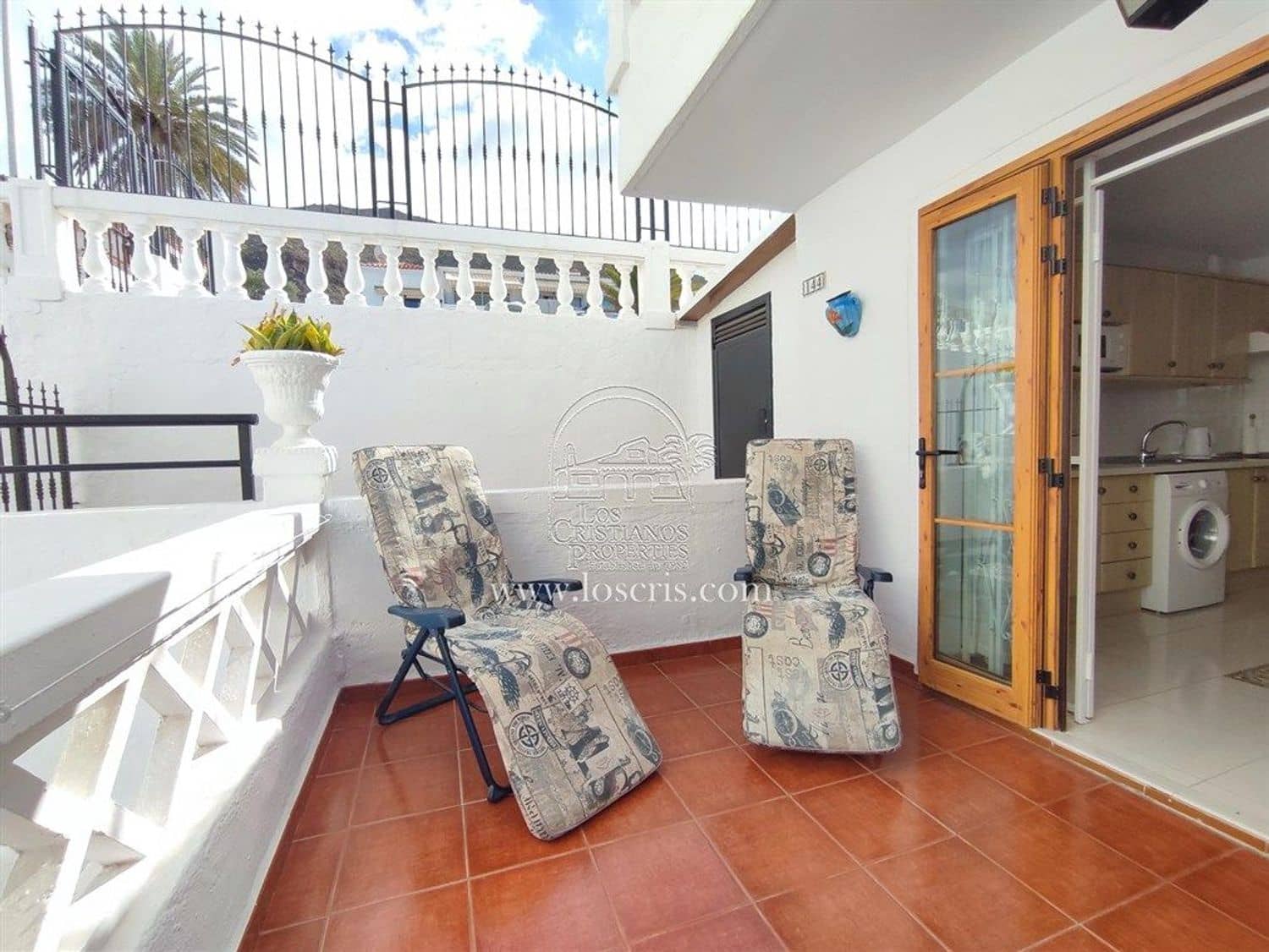 Apartamento en Los Cristianos en venta con piscina garaje - 225.000 € (Ref: 9426700)