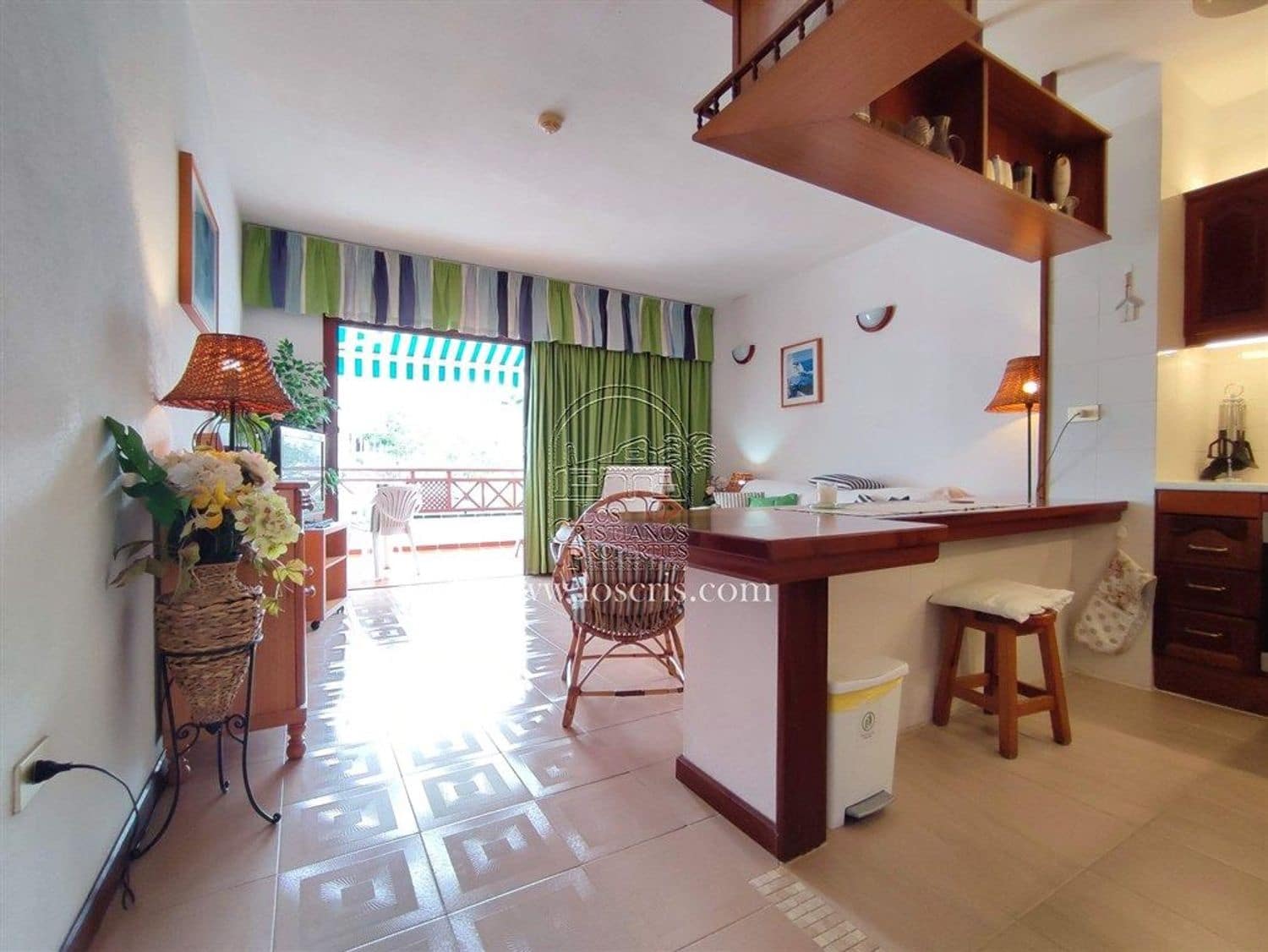 1 quarto Apartamento para venda em Los Cristianos com piscina garagem - 312 000 € (Ref: 9442924)