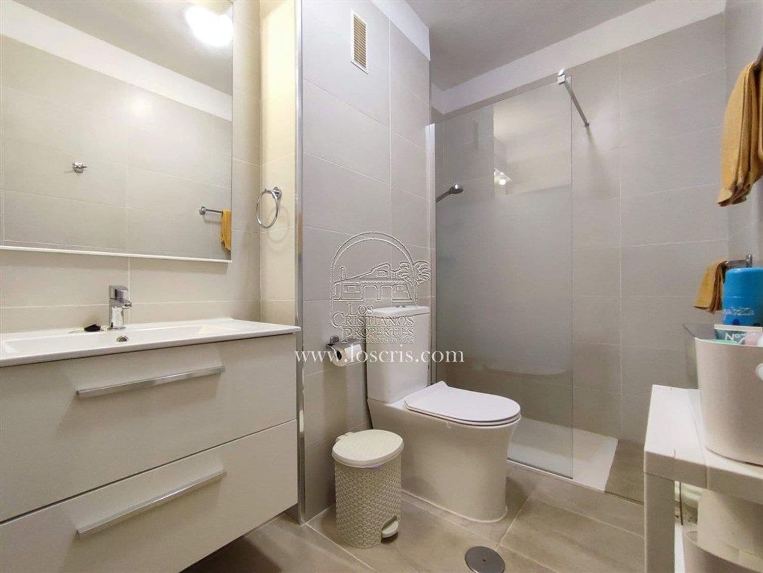 1 quarto Apartamento para venda em Los Cristianos com piscina garagem - 312 000 € (Ref: 9442924)