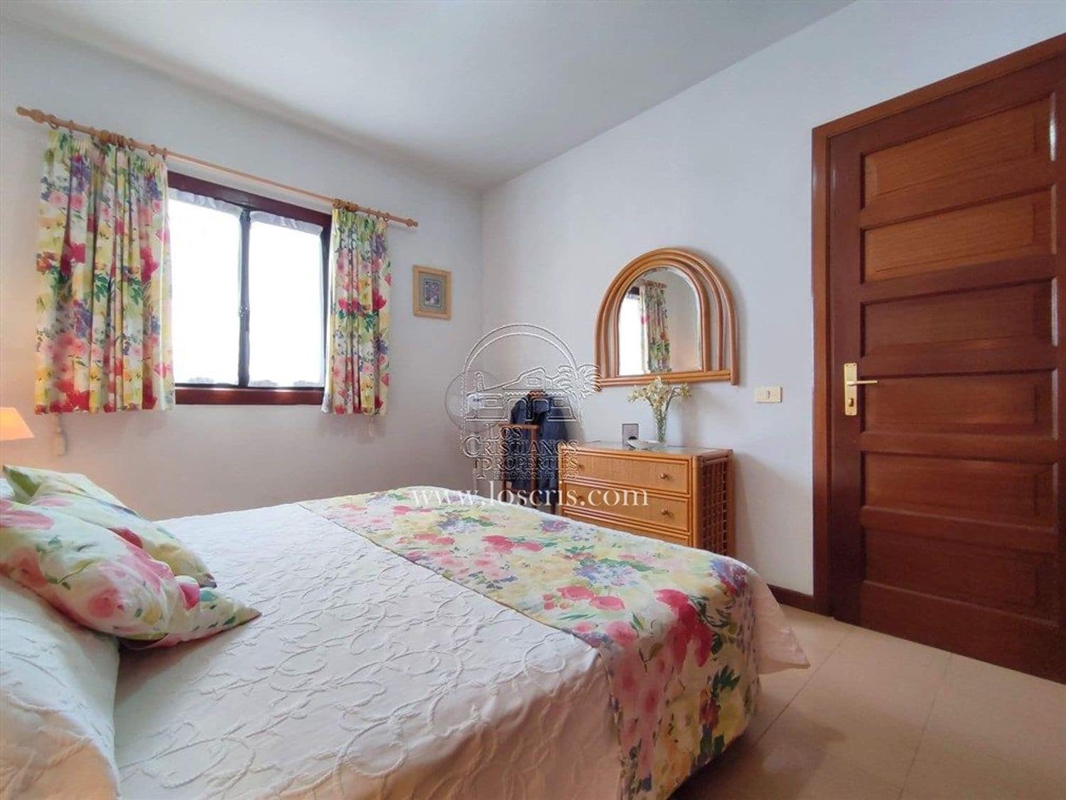 1 quarto Apartamento para venda em Los Cristianos com piscina garagem - 312 000 € (Ref: 9442924)