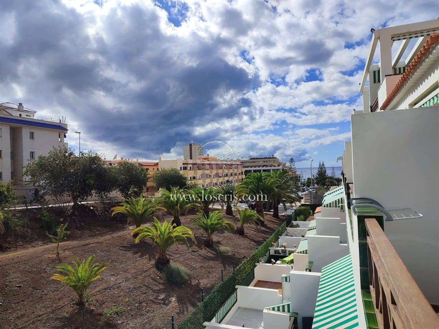 1 quarto Apartamento para venda em Los Cristianos com piscina garagem - 312 000 € (Ref: 9442924)