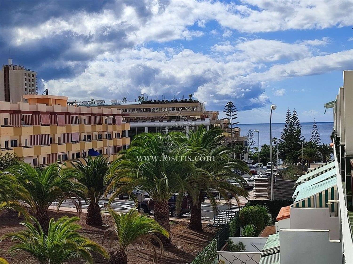 1 quarto Apartamento para venda em Los Cristianos com piscina garagem - 312 000 € (Ref: 9442924)