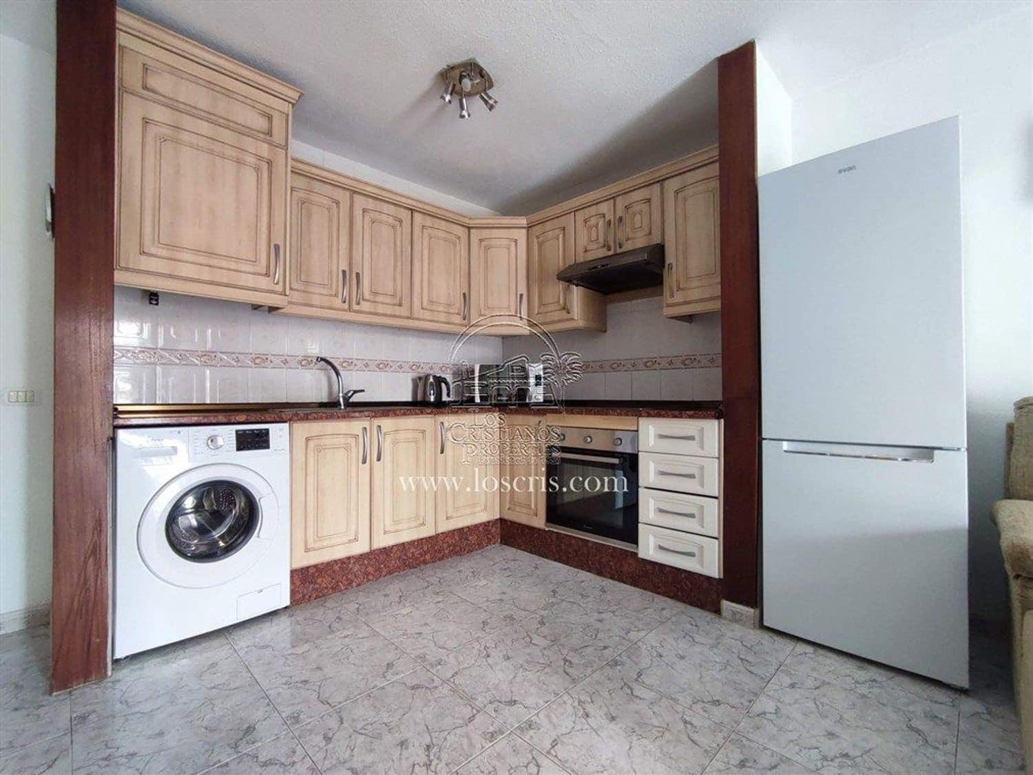 1 Zimmer Apartment zu verkaufen in Los Cristianos mit Pool Garage - 285.000 € (Ref: 9455715)